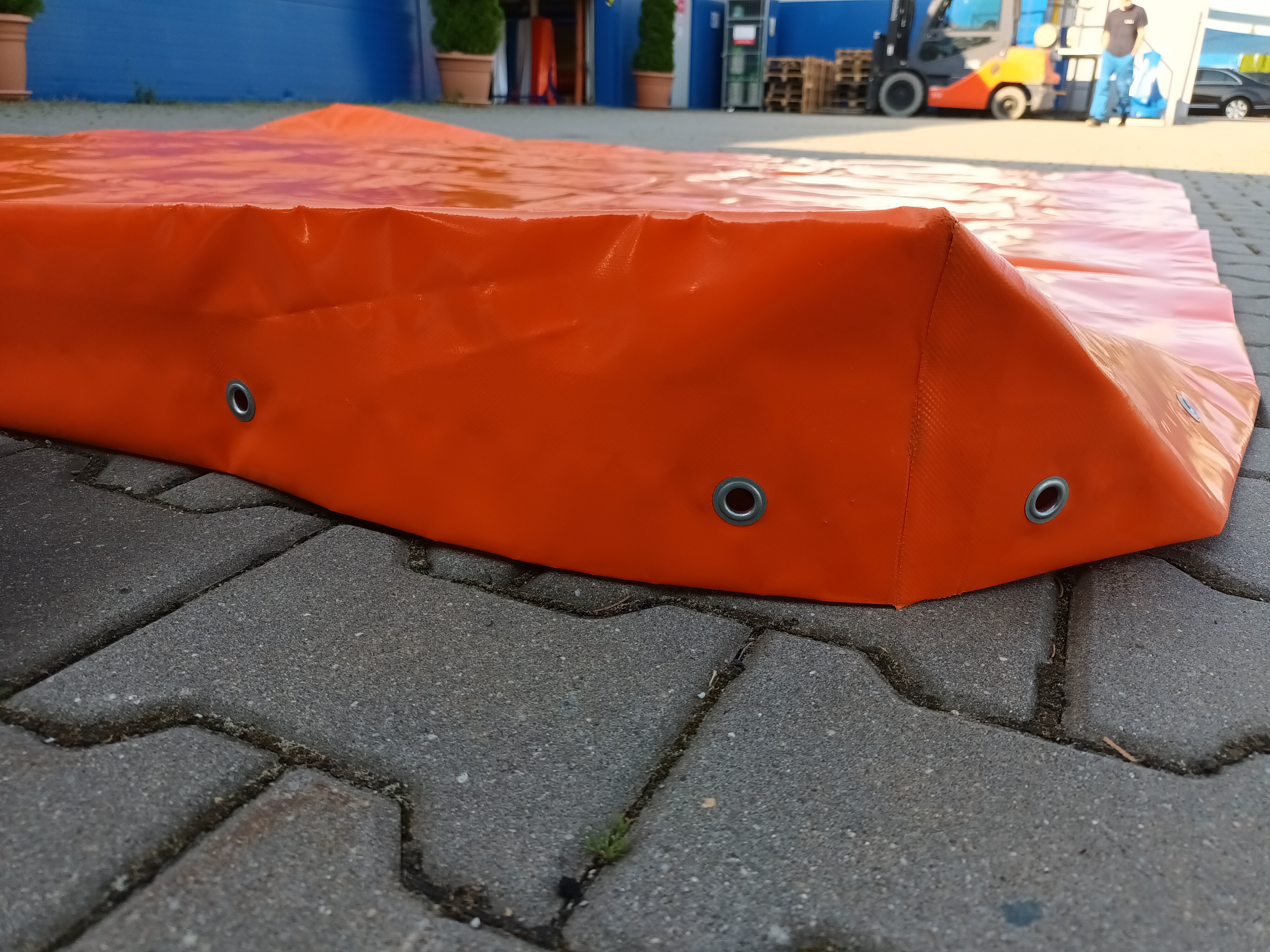 Plachta 300 x 300 x 15cm